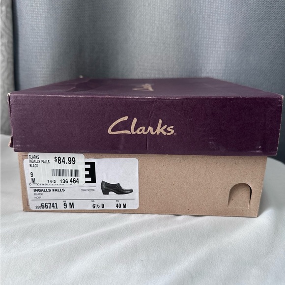 CLARKS INGALLS FALLS WOMENS SLIP-ON SHOES/ Size: 9 - Picture 12 of 15
